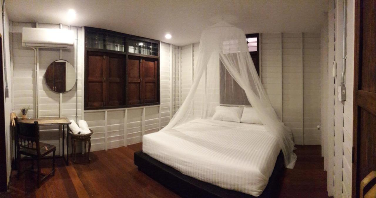 The Good Days Hotel Udon Thani Room photo